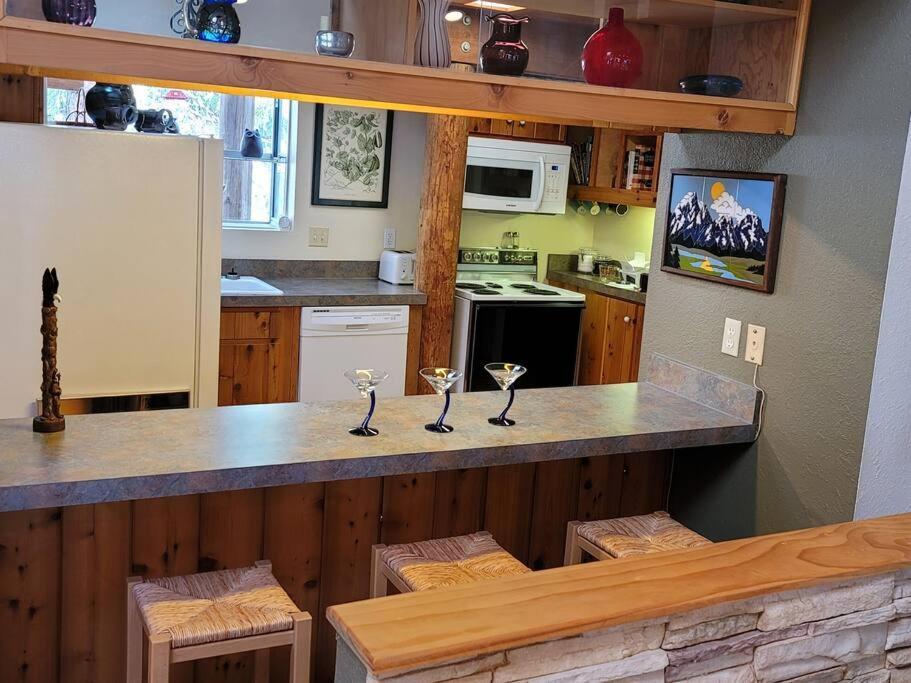 Casa De Los Arboles! Delight & Solitude Abound! Pine Cove Bagian luar foto